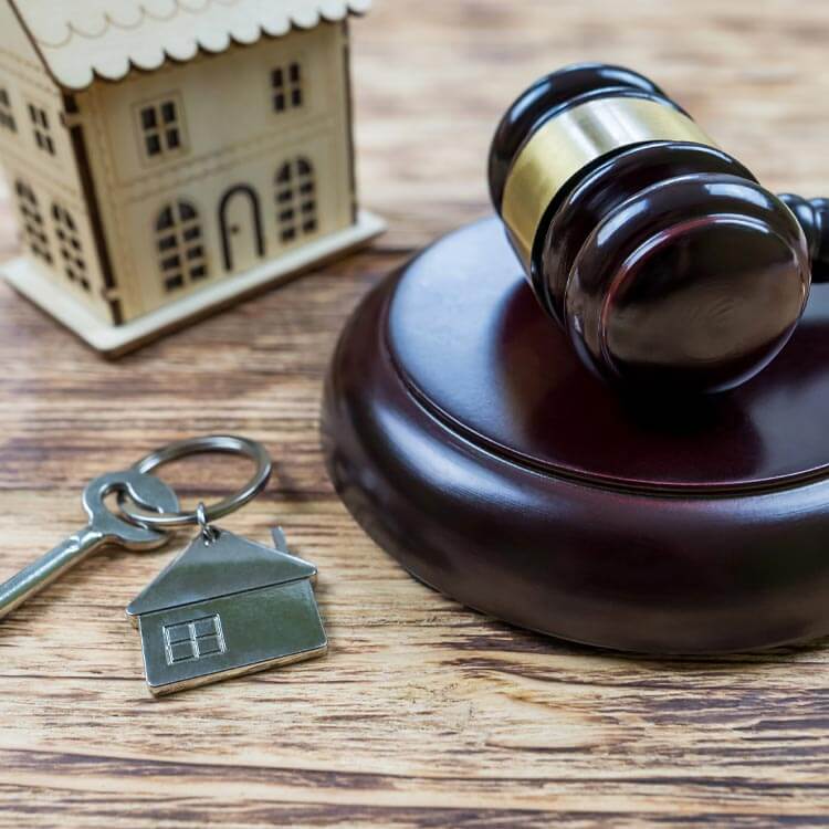 Advogado especialista em Direito Imobiliário